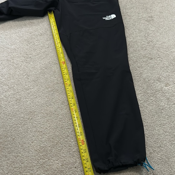 The North Face Jogger - Picture 12 of 12